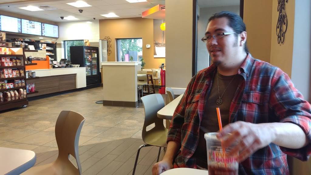 Dunkin | bakery | 451 S Duncan Dr, Tavares, FL 32778, USA | 3526092236 OR +1 352-609-2236