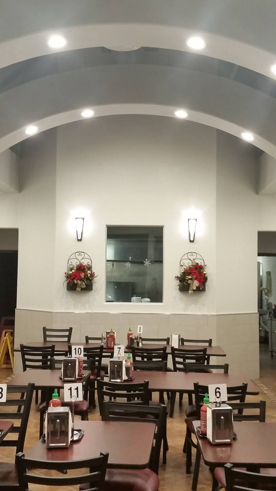 Pho Phi Vietnamese Noodles and Grill | restaurant | 1700 W Parmer Ln #610, Austin, TX 78727, USA | 5125962746 OR +1 512-596-2746