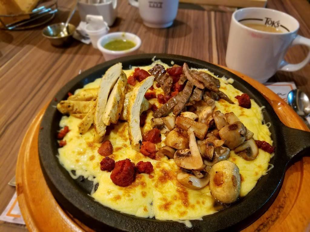 Toks Otay | restaurant | AV. General. Lázaro Cárdenas Nº 2171, La Pechuga, Constituyentes, 22457 Tijuana, B.C., Mexico | 016642107476 OR +52 664 210 7476