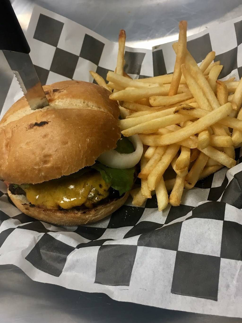 Pivot Lounge | night club | 11217 Whitcomb St, Crown Point, IN 46307, USA | 2193233689 OR +1 219-323-3689