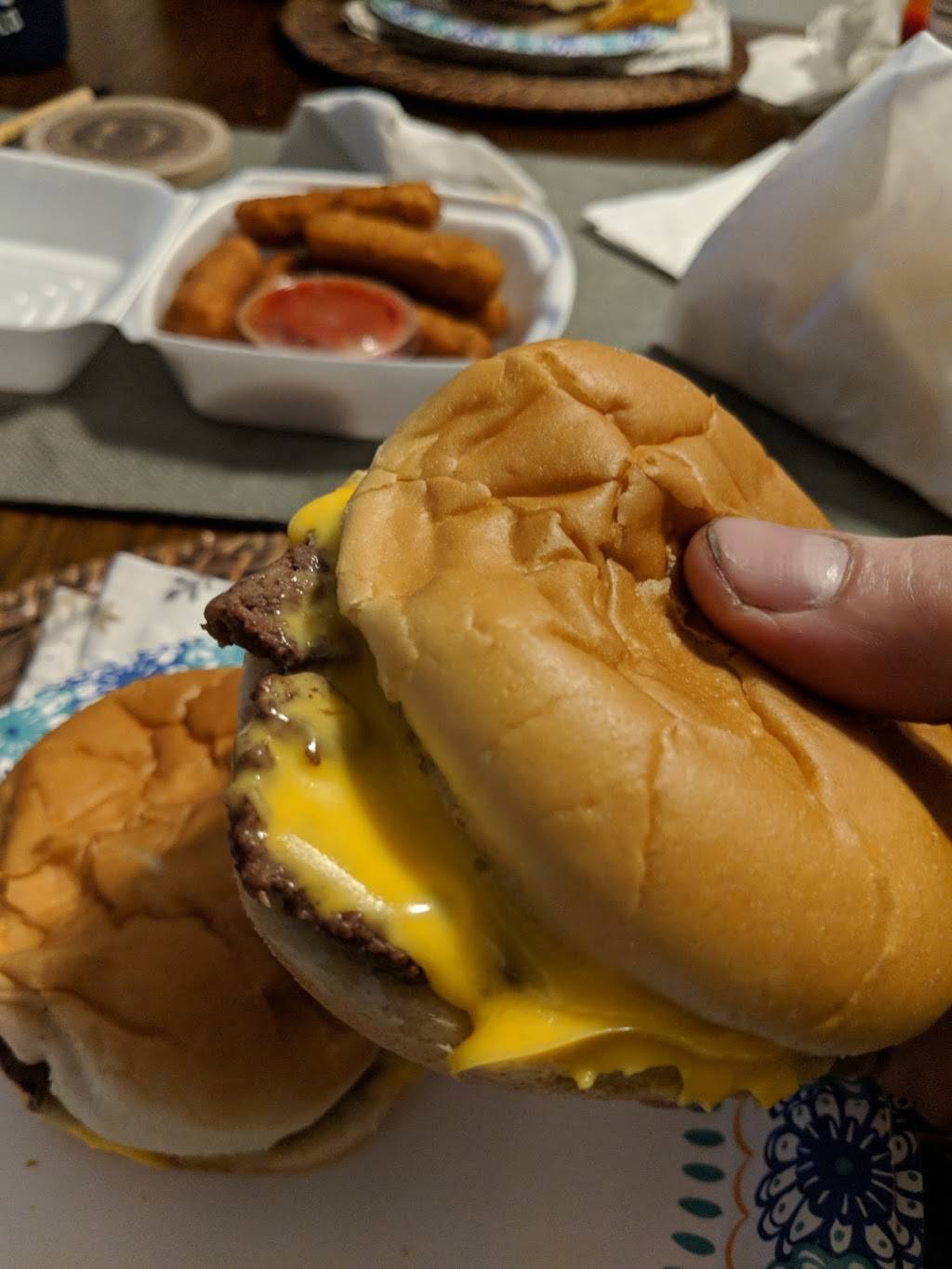 Big Star Drive-In | restaurant | 1500 Washington Rd, Kenosha, WI 53140, USA | 2626581572 OR +1 262-658-1572