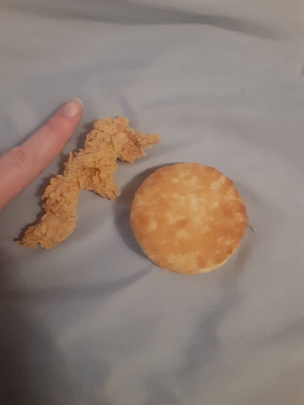 Popeyes Louisiana Kitchen | restaurant | 380 W Street Rd, Warminster, PA 18974, USA | 2672825215 OR +1 267-282-5215