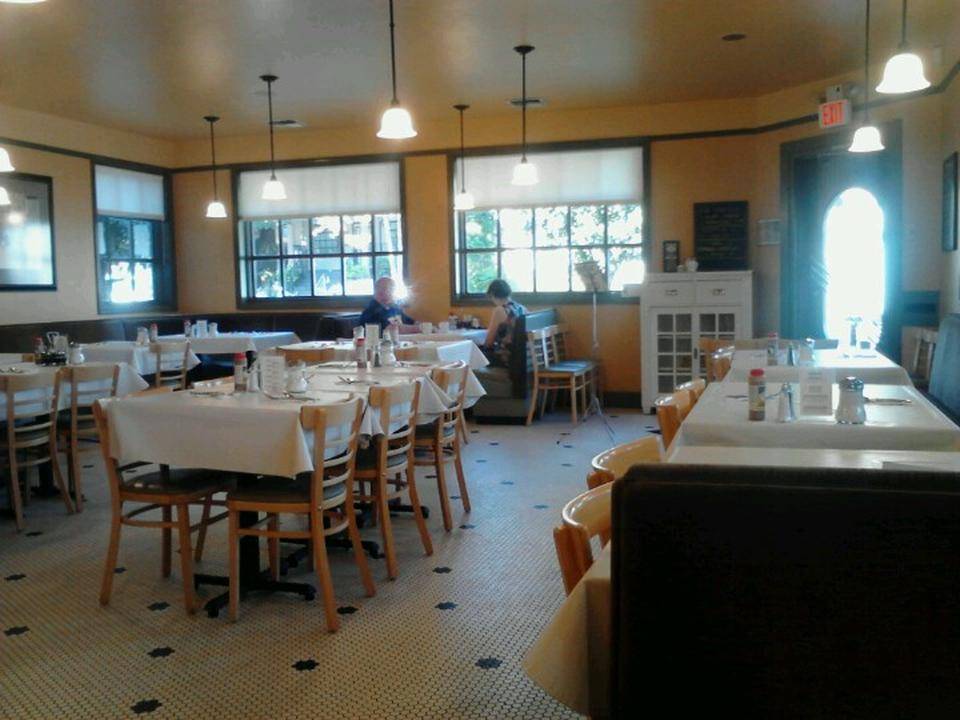 Sanborns | restaurant | 3200 SE Milwaukie Ave, Portland, OR 97202, USA | 5039638000 OR +1 503-963-8000