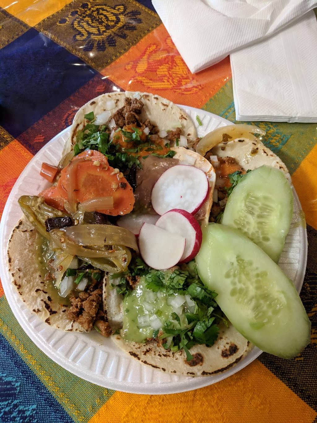 Tacos Del Guero | restaurant | 40 Hornlein Ct, Gilroy, CA 95020, USA | 4085604898 OR +1 408-560-4898