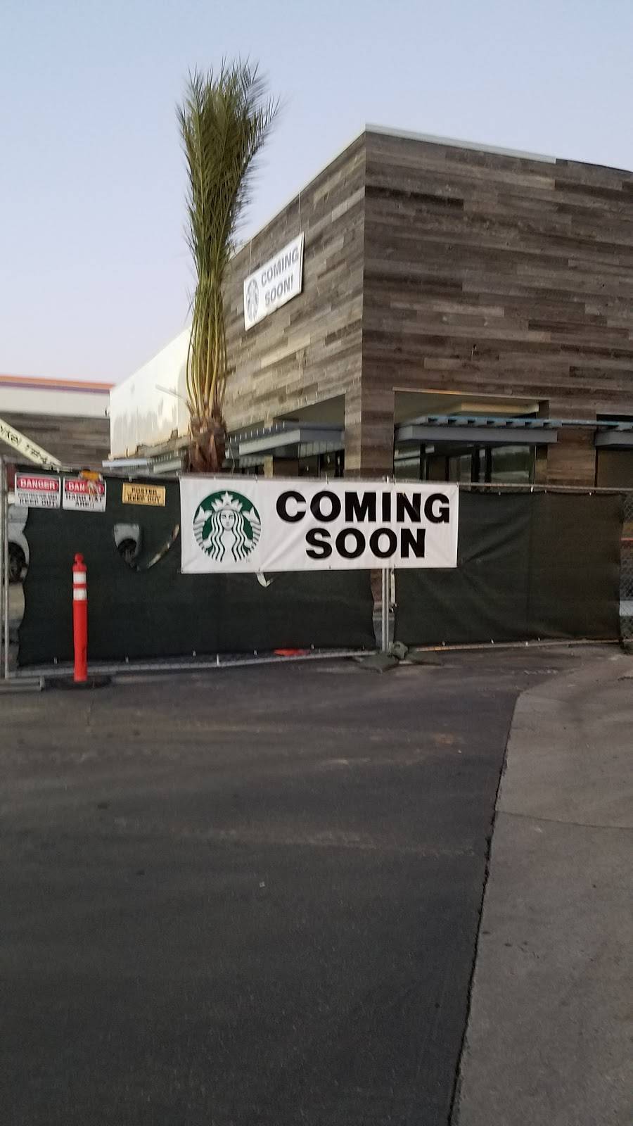 Starbucks | cafe | 4550 Van Nuys Blvd K, Sherman Oaks, CA 91403, USA | 8182989438 OR +1 818-298-9438