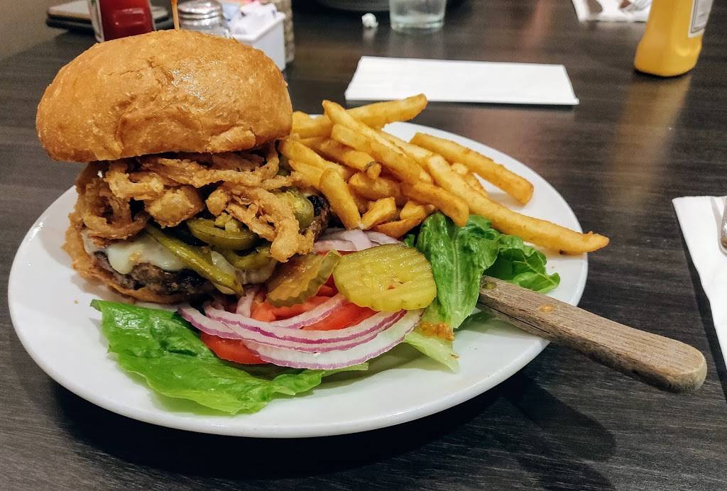 JPs Family Restaurant & Sports Lounge | restaurant | 3600 Castro Valley Blvd, Castro Valley, CA 94546, USA | 5108765151 OR +1 510-876-5151