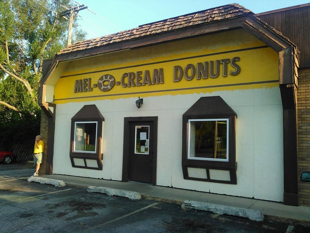 Mel-O-Cream Donuts | restaurant | 217 E Laurel St, Springfield, IL 62704, USA | 2175444644 OR +1 217-544-4644