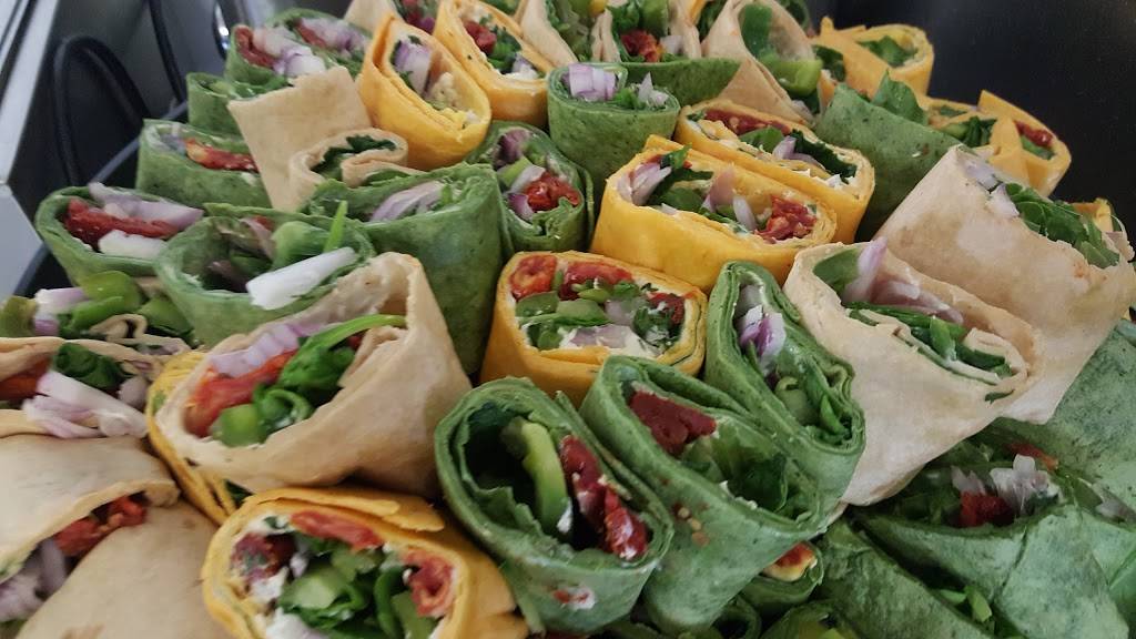 Rz Cafe And Catering | restaurant | 104 N Main St, Fort Branch, IN 47648, USA | 8126150039 OR +1 812-615-0039