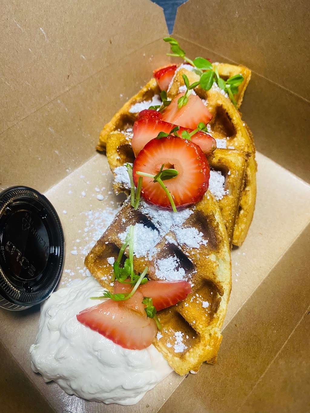 Phantom Cafe Modern Eatery and Catering Co | restaurant | 1813 Frankfort Ave, Louisville, KY 40206, USA | 5024429878 OR +1 502-442-9878