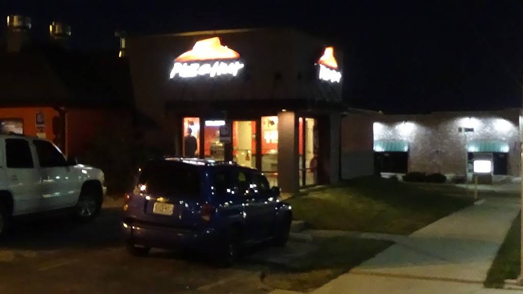 Pizza Hut | meal takeaway | 2802 S Main St, Joplin, MO 64804, USA | 4176251416 OR +1 417-625-1416