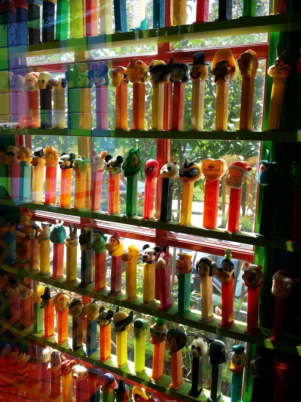 The PaperMoon Diner | restaurant | 2905, 227, W 29th St, Baltimore, MD 21211, USA | 4108894444 OR +1 410-889-4444