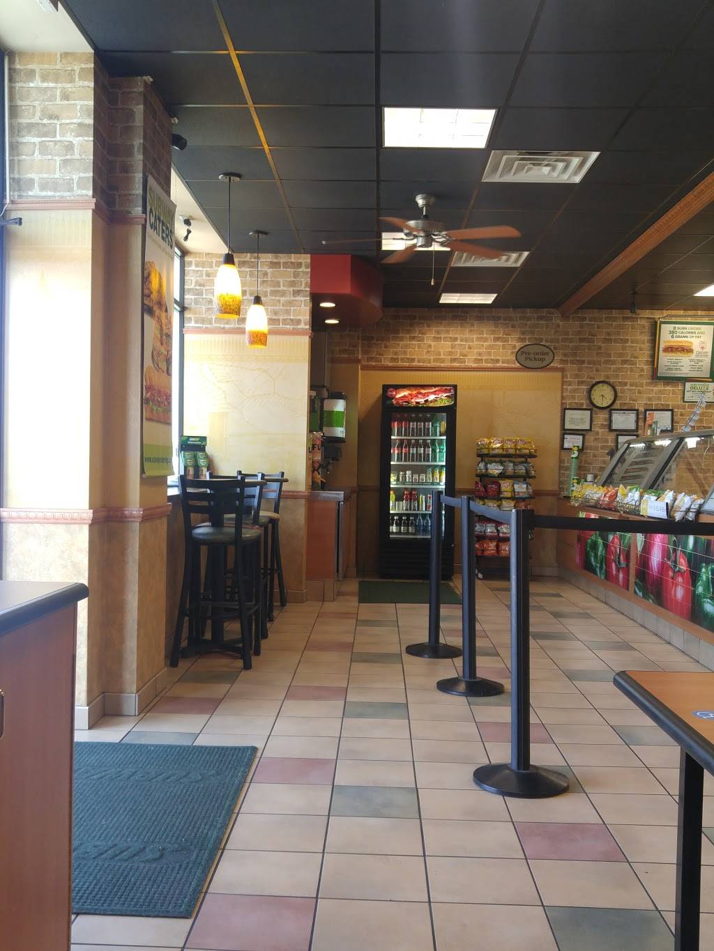 Subway Restaurants | restaurant | 2912 E University Dr #100, Denton, TX 76209, USA | 9405666166 OR +1 940-566-6166