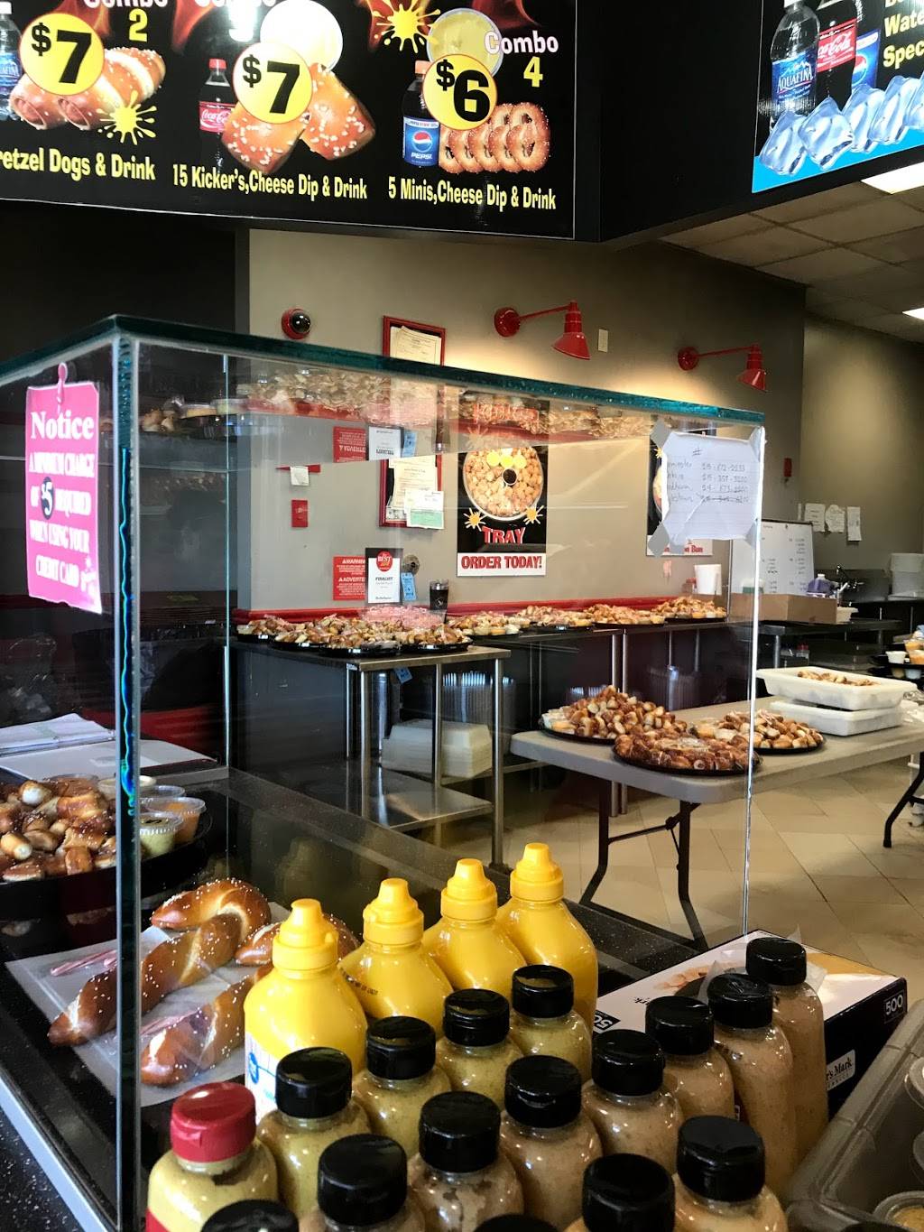 Jims Soft Pretzels | restaurant | 555 York Rd, Warminster, PA 18974, USA | 2156722233 OR +1 215-672-2233