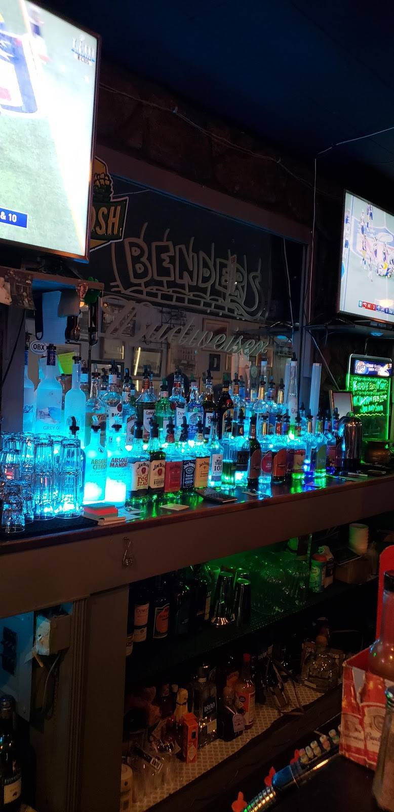 Benders Restaurant | restaurant | 50 Lincoln Way E, Massillon, OH 44646, USA | 3308328525 OR +1 330-832-8525