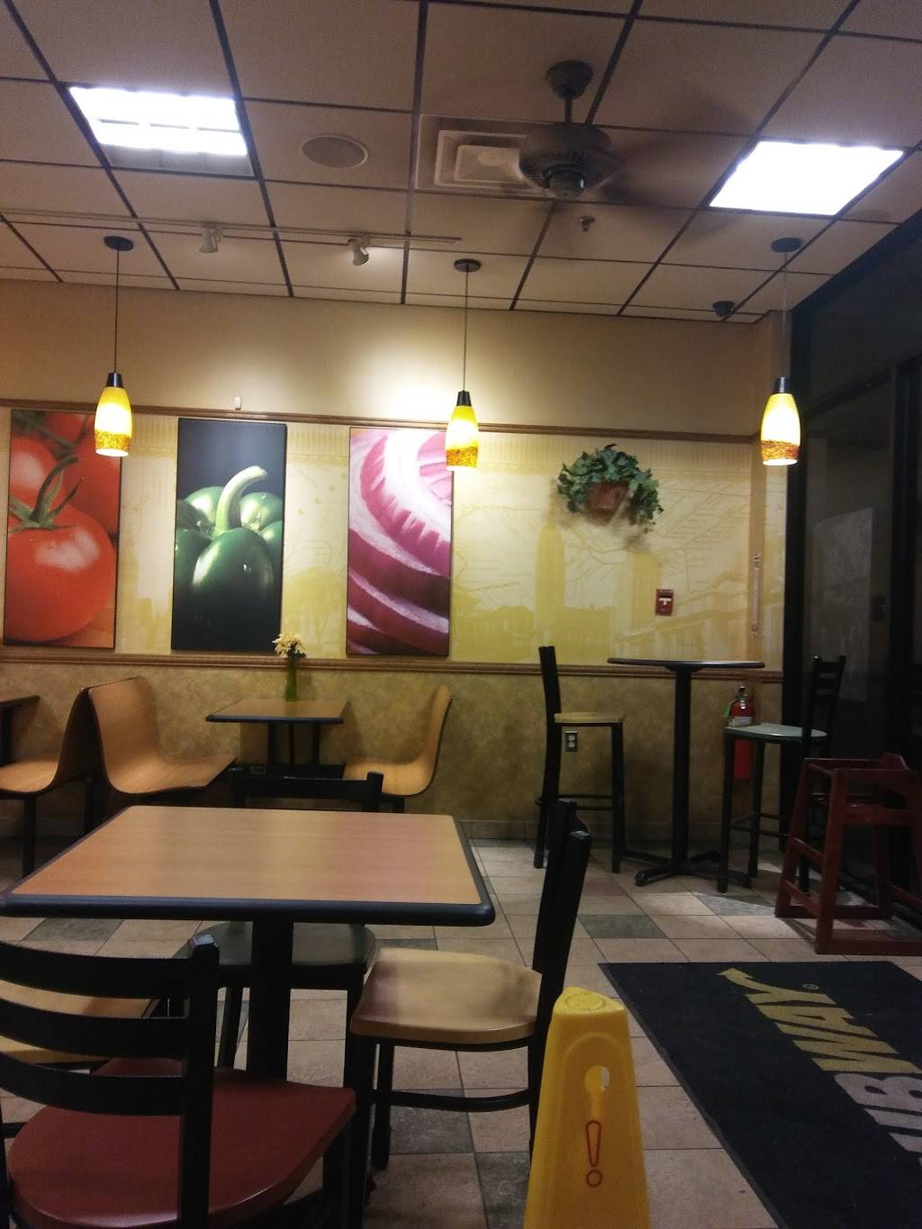 Subway Restaurants | restaurant | 1364 Main St, Sanford, ME 04073, USA | 2074901441 OR +1 207-490-1441