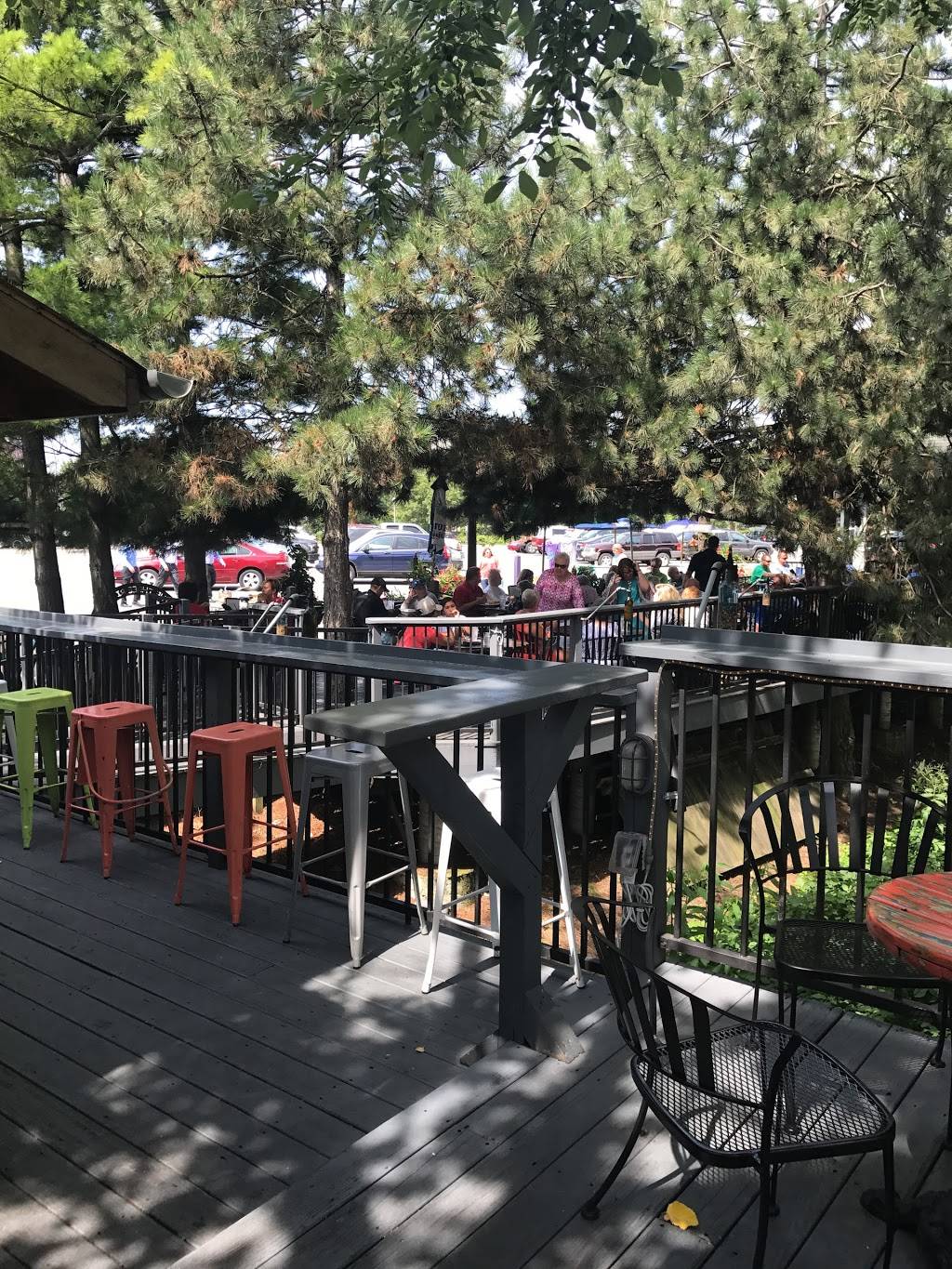 The Deck | restaurant | 305 E Superior St, Fort Wayne, IN 46802, USA | 2604263411 OR +1 260-426-3411