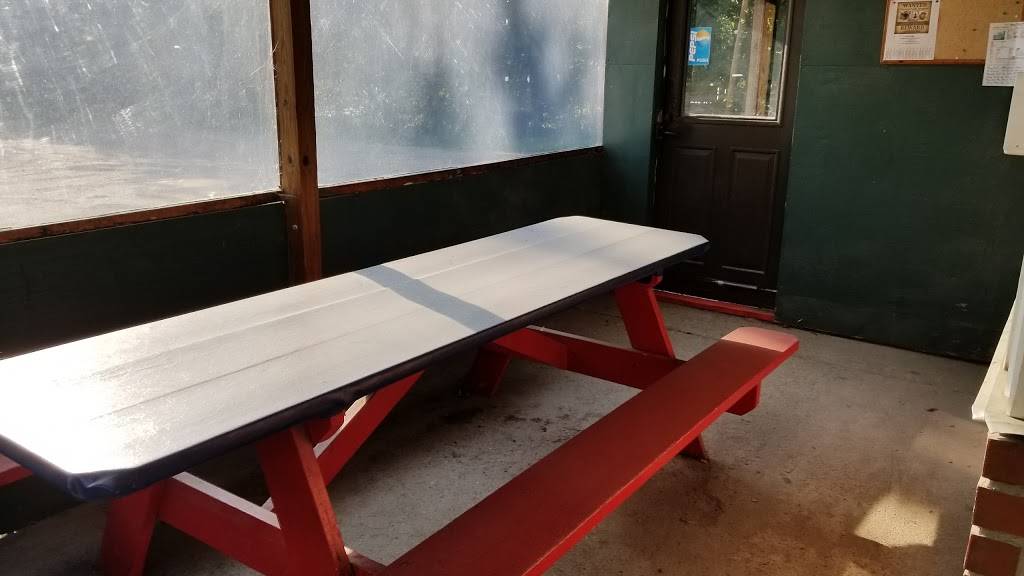 Rowes Afternoon Delite | restaurant | 856 River Rd, Mexico, ME 04257, USA | 2075628833 OR +1 207-562-8833