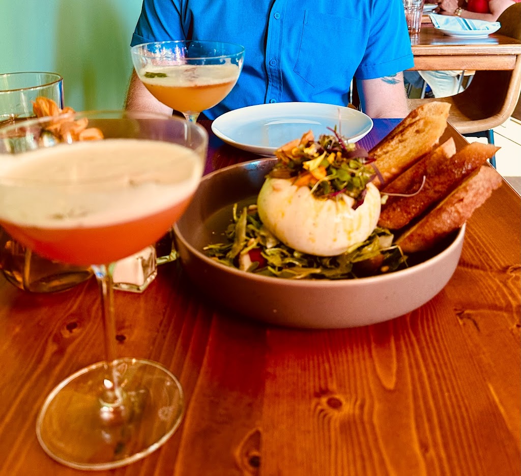 Heirloom MKE | restaurant | 2378 S Howell Ave, Milwaukee, WI 53207, USA | 2622291157 OR +1 262-229-1157