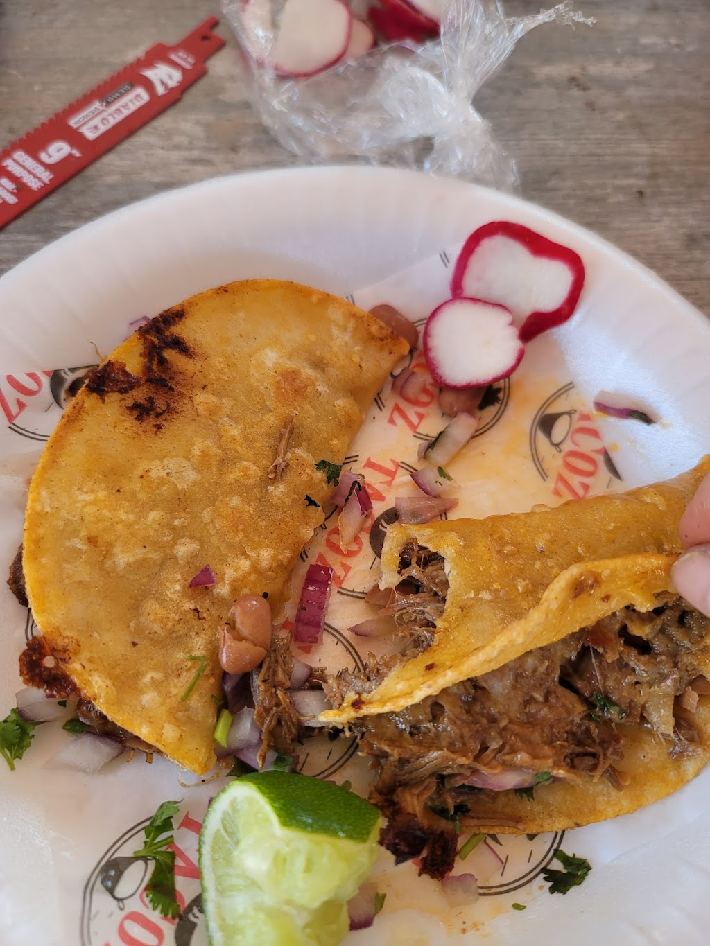 Tacoz | restaurant | 3639 Abbott Rd, Lynwood, CA 90262, USA | 3232669132 OR +1 323-266-9132