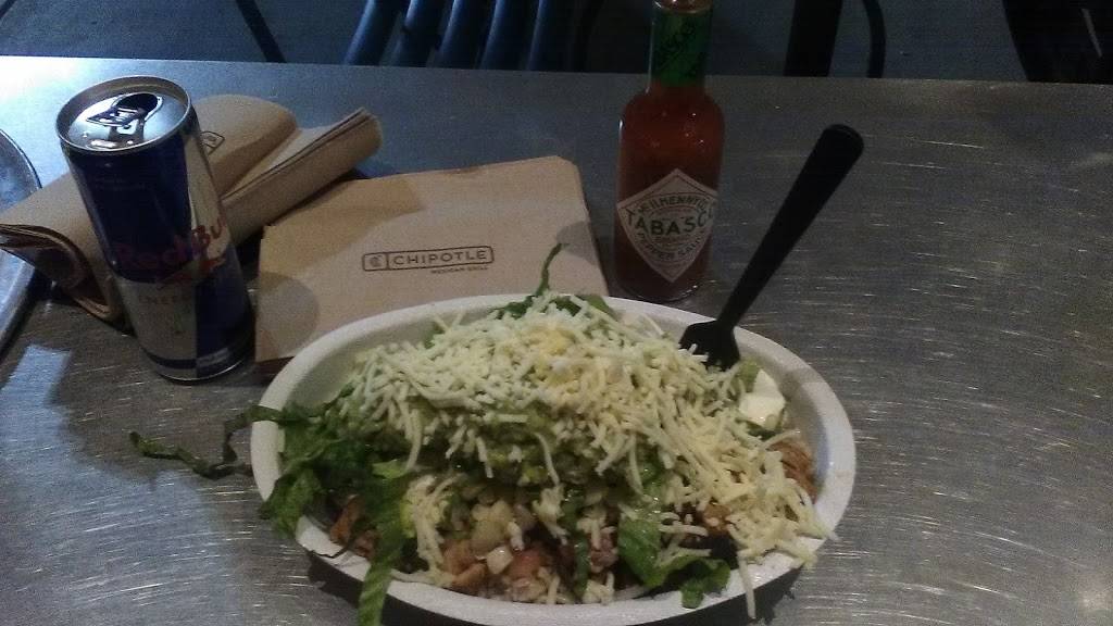 Chipotle Mexican Grill | restaurant | 1748 N Main Dr, Salinas, CA 93906, USA | 8314440943 OR +1 831-444-0943
