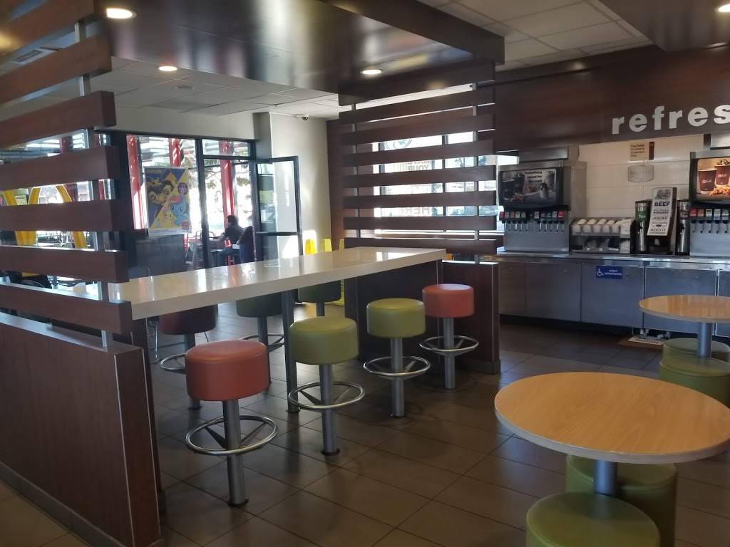 McDonalds | cafe | 19009 Hawthorne Blvd, Torrance, CA 90503, USA | 3103706511 OR +1 310-370-6511