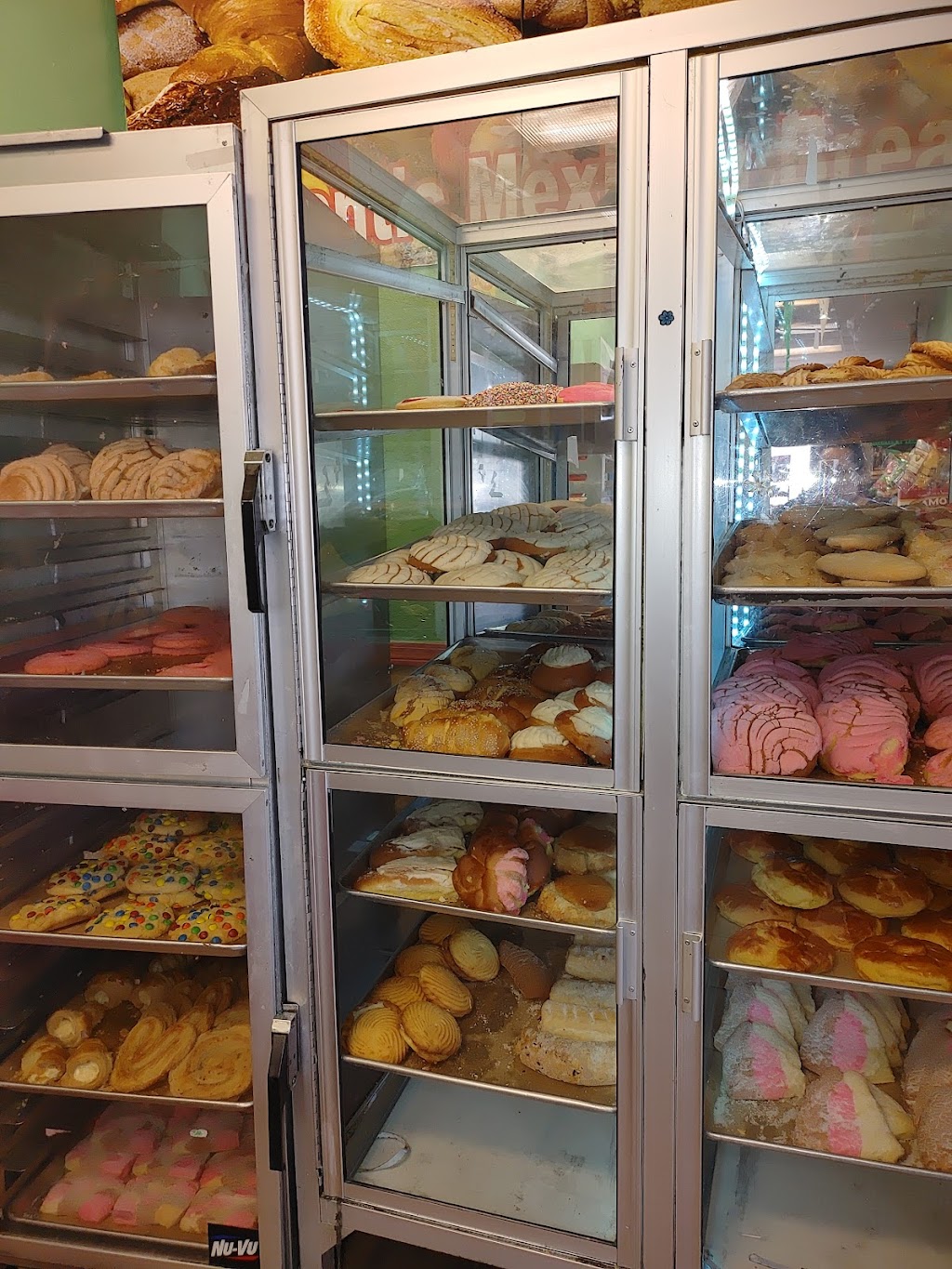 La Rosa De Michoacan Ice Cream | restaurant | 1371 Hancock Rd, Bullhead City, AZ 86442, USA | 9287584648 OR +1 928-758-4648