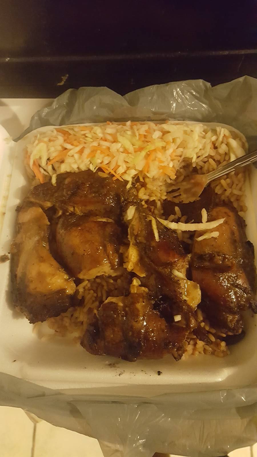 Willys Jerk | restaurant | 1616 Wilson Ave, North York, ON M3L 1A3, Canada | 4162442035 OR +1 416-244-2035