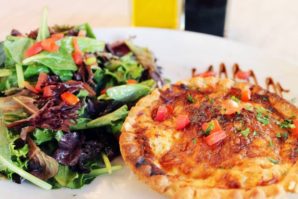 Le Bouchon | restaurant | 11701 Lake Victoria Gardens Ave, Palm Beach Gardens, FL 33410, USA | 5616221616 OR +1 561-622-1616