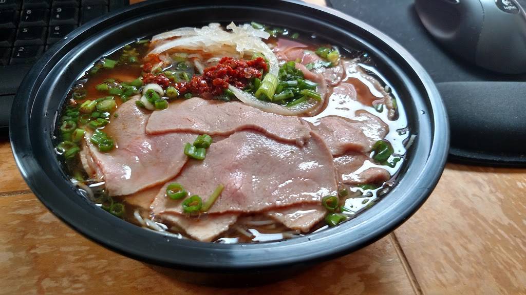 Cilantro Vietnamese Bistro | restaurant | 235 W McMillan St, Cincinnati, OH 45219, USA | 5132811732 OR +1 513-281-1732