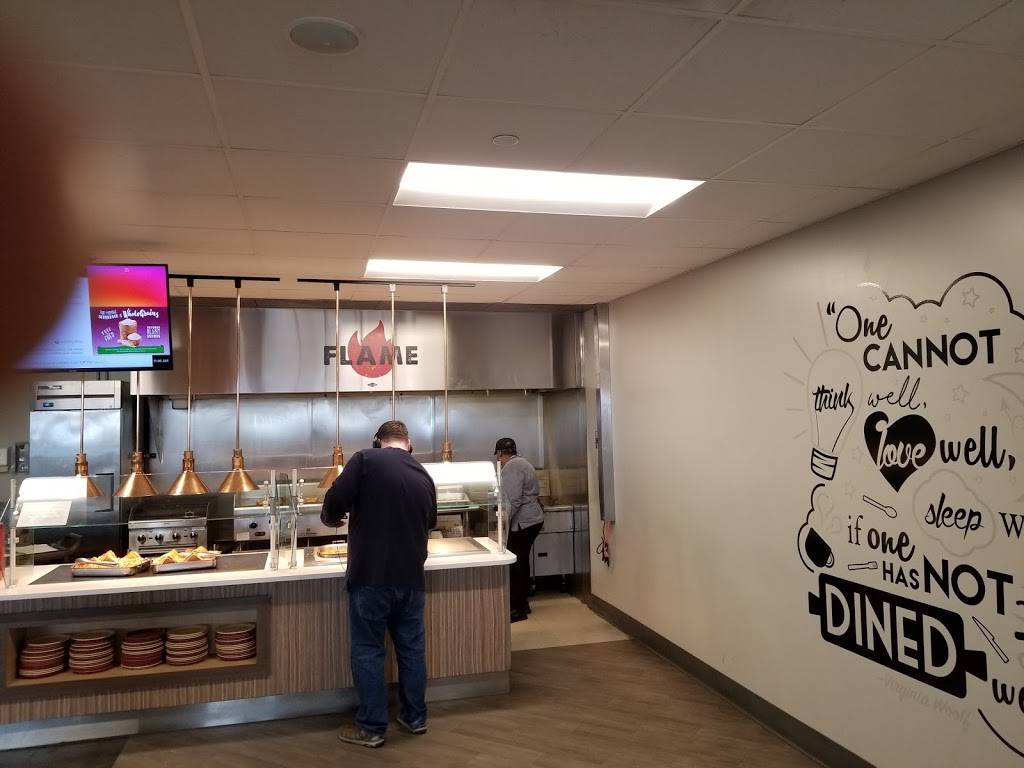 Flavortown | restaurant | Vandenberg Hall, Rochester, MI 48309, USA | 2483703570 OR +1 248-370-3570