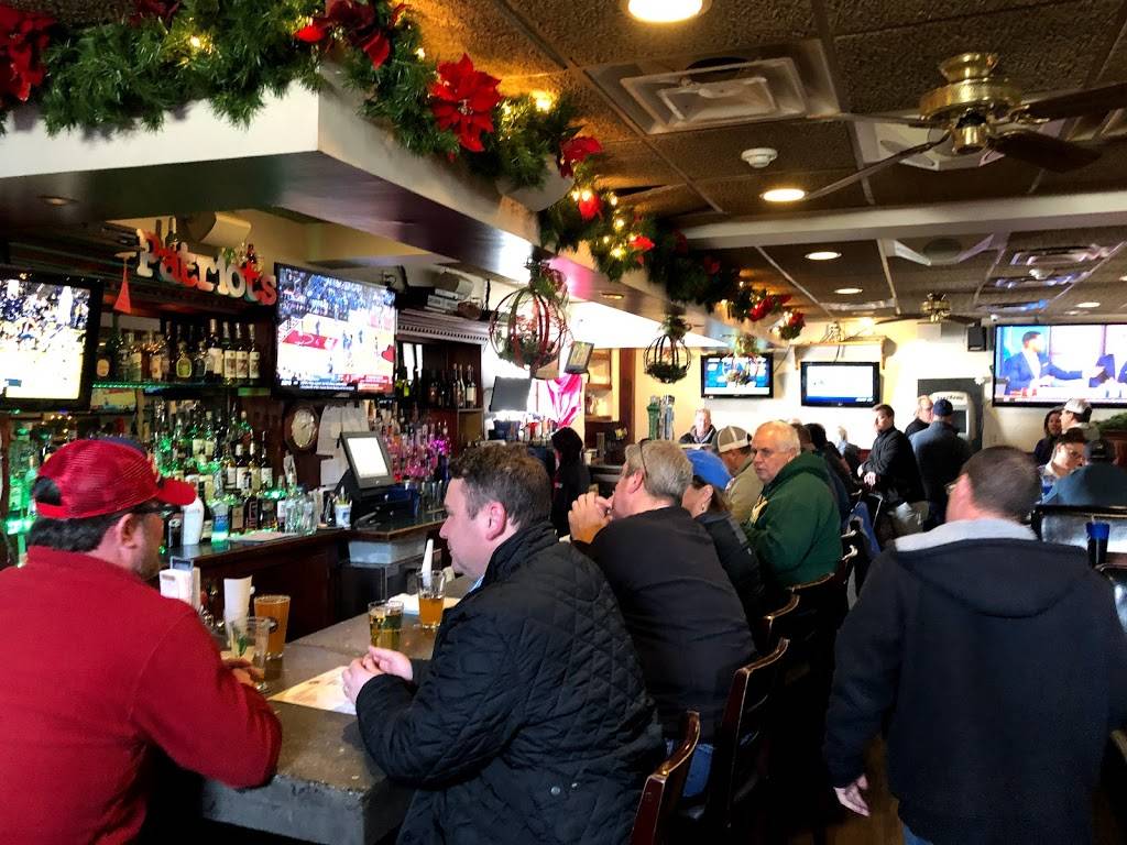 Alumni Sports Cafe | restaurant | 95 Washington St, Pembroke, MA 02359, USA | 7818299991 OR +1 781-829-9991