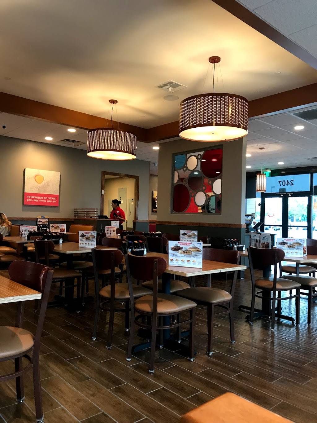 IHOP | restaurant | 2407 S Bristol St, Santa Ana, CA 92704, USA | 7146175337 OR +1 714-617-5337