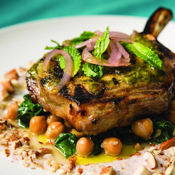 Avenue Club and The Bubble Up Bar | restaurant | 1128 E Washington Ave, Madison, WI 53703, USA | 6082576877 OR +1 608-257-6877