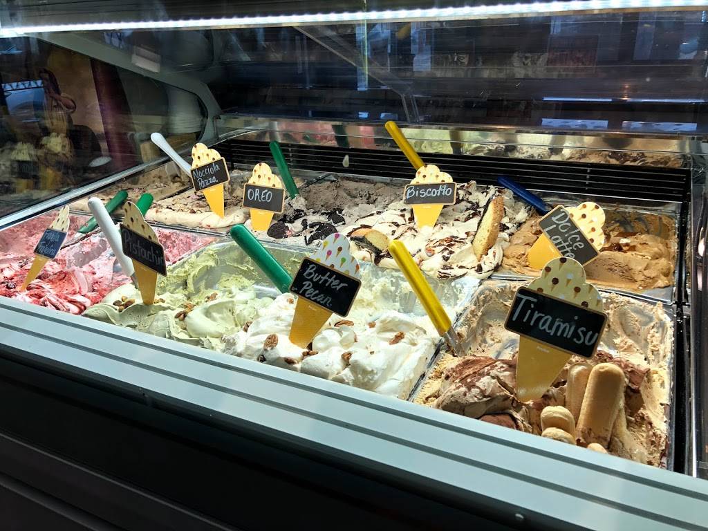 Freddys Pizza | restaurant | 1600 S 61st Ave, Cicero, IL 60804, USA | 7088639289 OR +1 708-863-9289