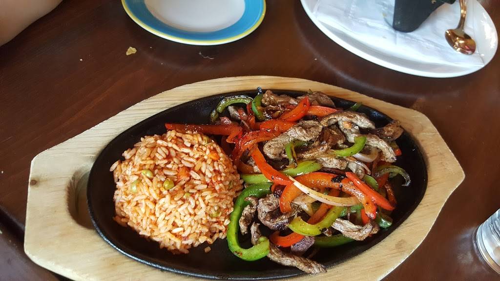 La Hacienda Mexican Restaurant | restaurant | 190 Hunter St W, Peterborough, ON K9H 2L2, Canada | 7057421559 OR +1 705-742-1559