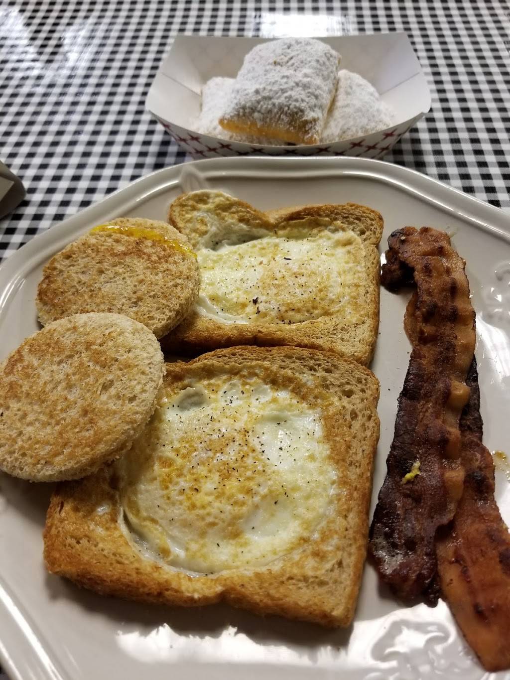 Cajuns Cafe | restaurant | 12565 National Rd SW, Etna, OH 43018, USA | 7409274414 OR +1 740-927-4414