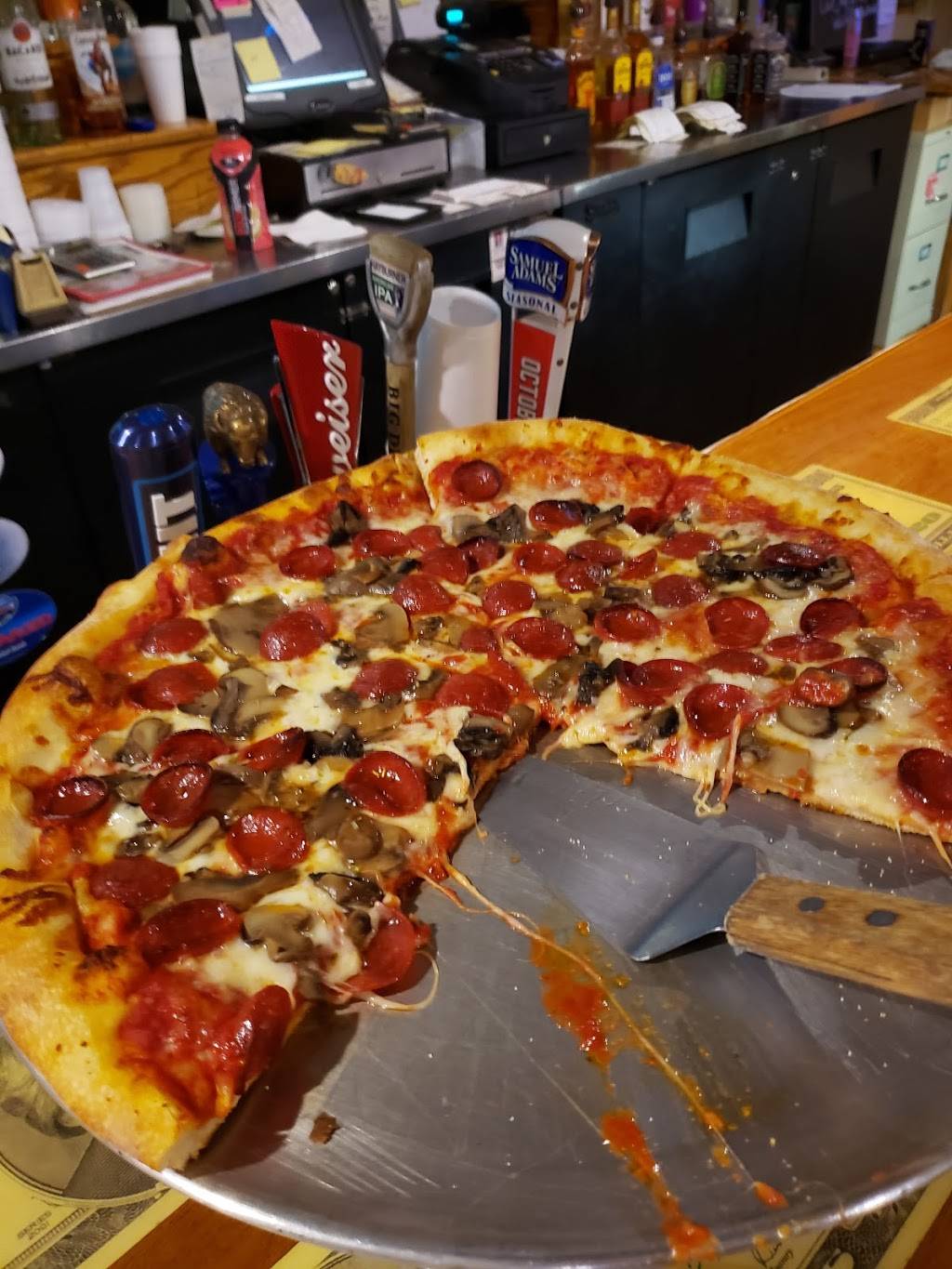 Jacos Pizzeria | restaurant | 7202 Buffalo Ave, Niagara Falls, NY 14304, USA | 7162831090 OR +1 716-283-1090