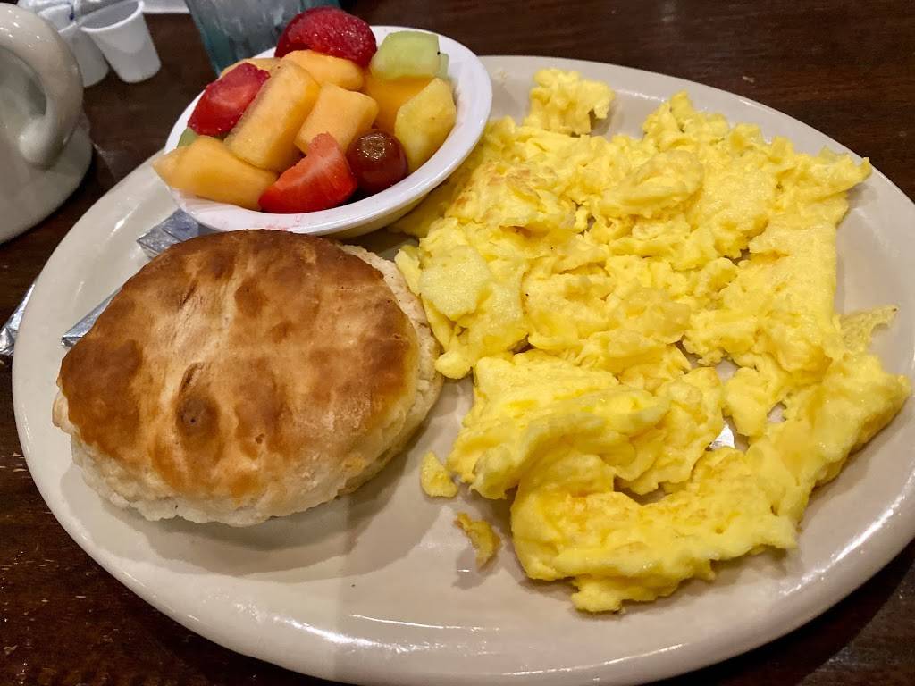 Goldbergs Fine Foods - Alpharetta | restaurant | 3180 1st St, Alpharetta, GA 30009, USA | 7706638555 OR +1 770-663-8555