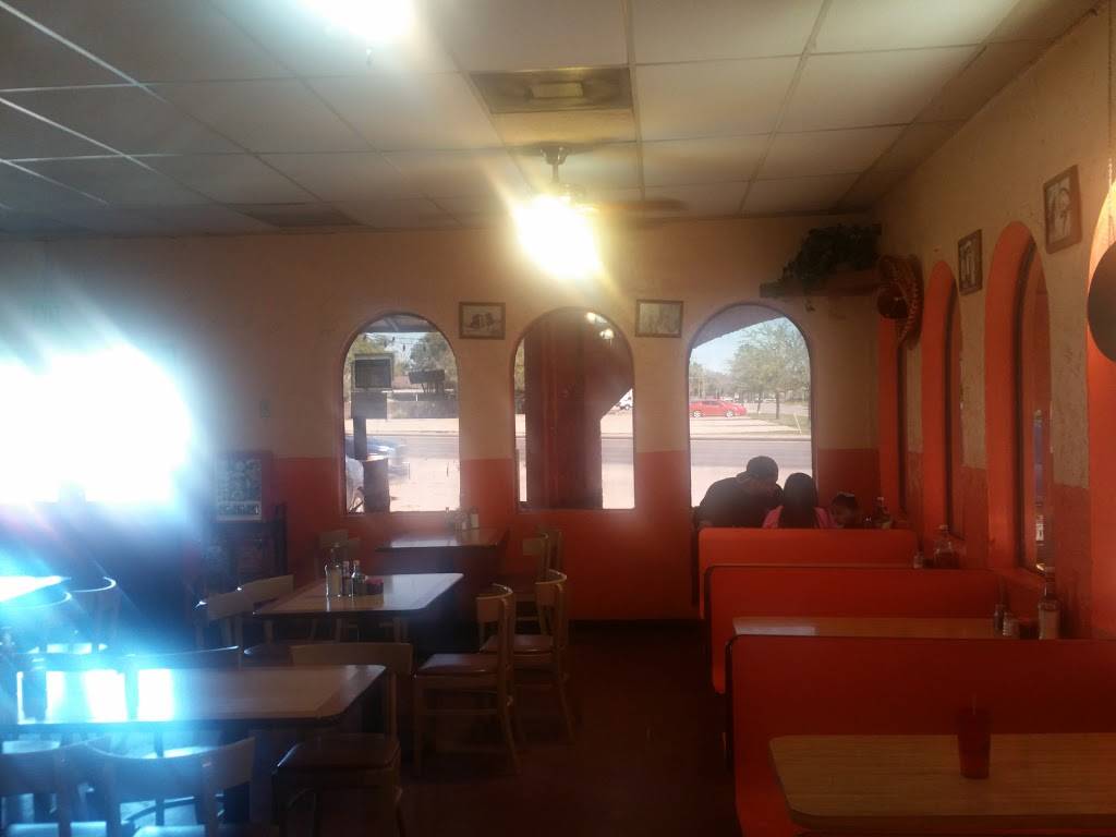 Don Jesus Restaurante | restaurant | 1201 3rd St, Pleasanton, TX 78064, USA | 8305693963 OR +1 830-569-3963