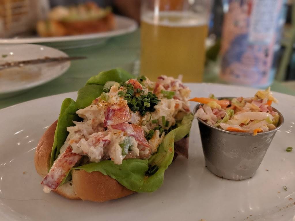 Seamores Brookfield Place | restaurant | 250 Vesey St, New York, NY 10281, USA | 6465857380 OR +1 646-585-7380