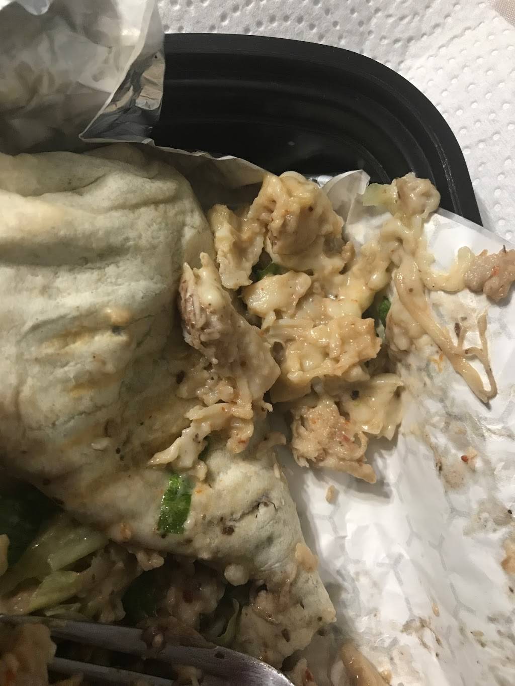 Viva Burritos | restaurant | 12 Centre St N, Oshawa, ON L1G 1A5, Canada | 9052408482 OR +1 905-240-8482