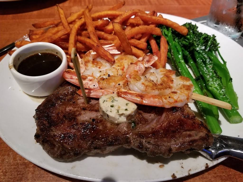 Yard House | restaurant | 800 Sorella Ct Space 116, Houston, TX 77024, USA | 7134619273 OR +1 713-461-9273