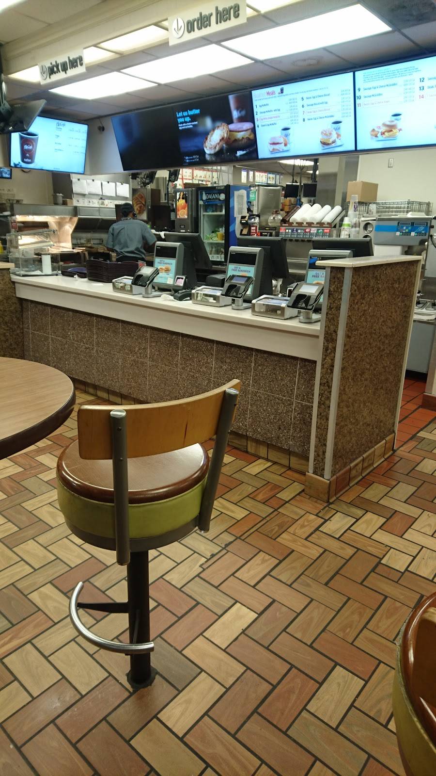 McDonalds | cafe | 1046 Campostella Rd, Norfolk, VA 23523, USA | 8045604407 OR +1 804-560-4407