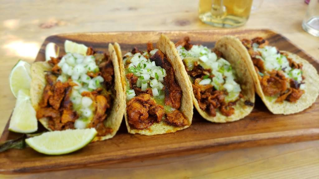 La Chingada | restaurant | 1242 Dundas St W, Toronto, ON M6J 1X5, Canada | 4165352242 OR +1 416-535-2242