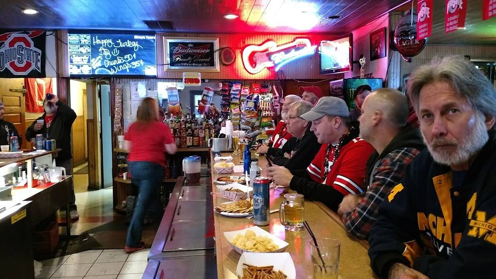 Stineys | restaurant | 255 2nd Ave, Tiffin, OH 44883, USA | 4194472552 OR +1 419-447-2552