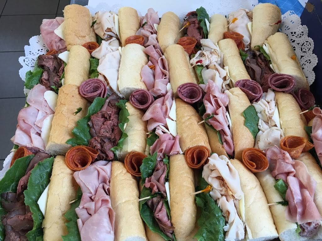 Oxford Market, Oxford Mass | cafe | 676 Main St, North Oxford, MA 01537, USA | 5087316042 OR +1 508-731-6042