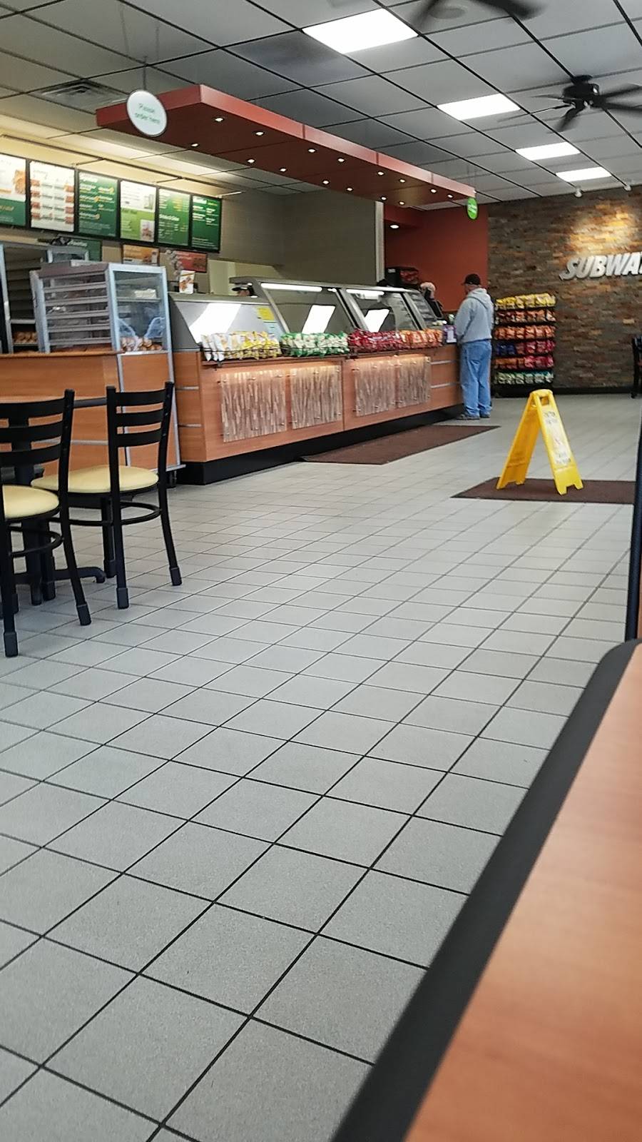 Subway | restaurant | 1525 W 1st St, Cedar Falls, IA 50613, USA | 3192684225 OR +1 319-268-4225