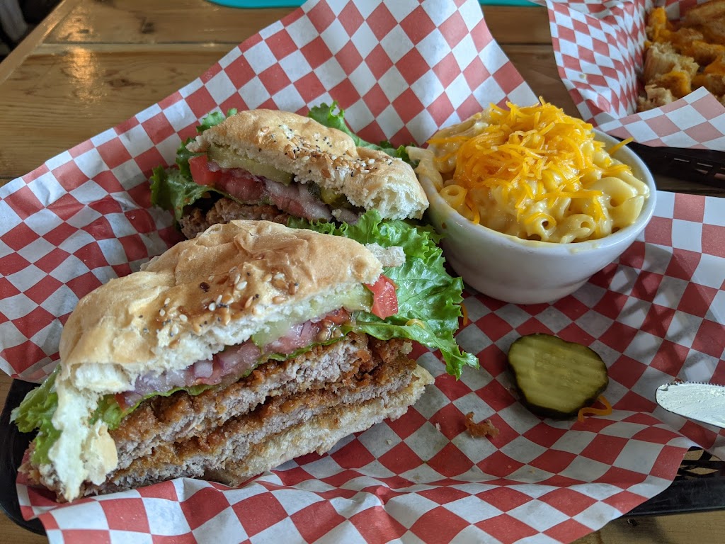 The Bread Bowl | restaurant | 100 Oregon St, Hiawatha, KS 66434, USA | 7852881480 OR +1 785-288-1480