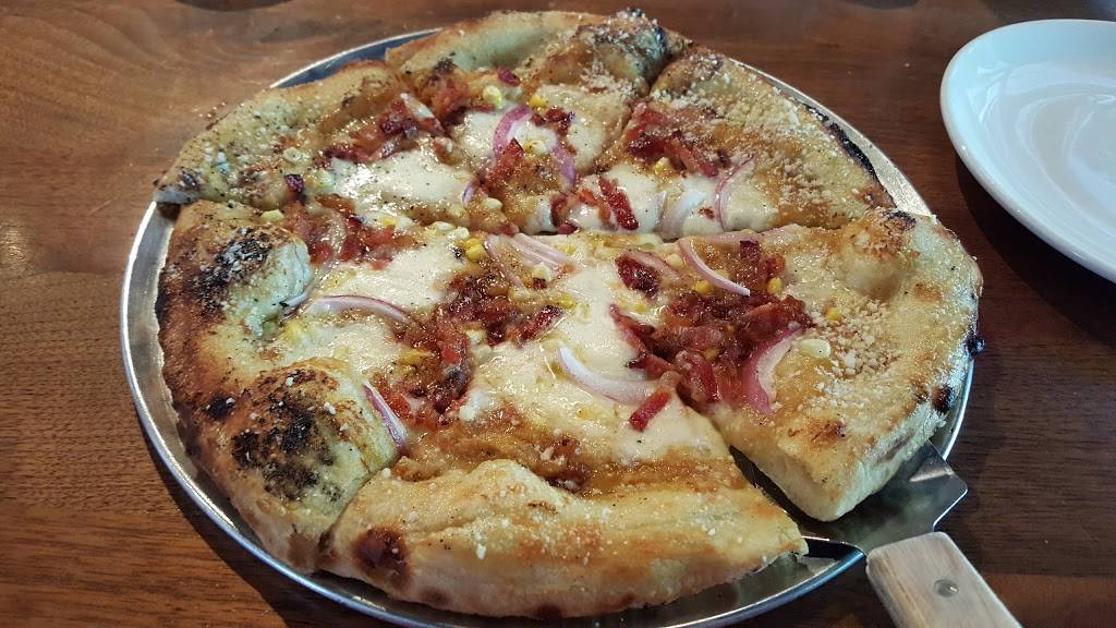 Harvest Bar + Kitchen | meal takeaway | 2885 N High St, Columbus, OH 43202, USA | 6149477133 OR +1 614-947-7133