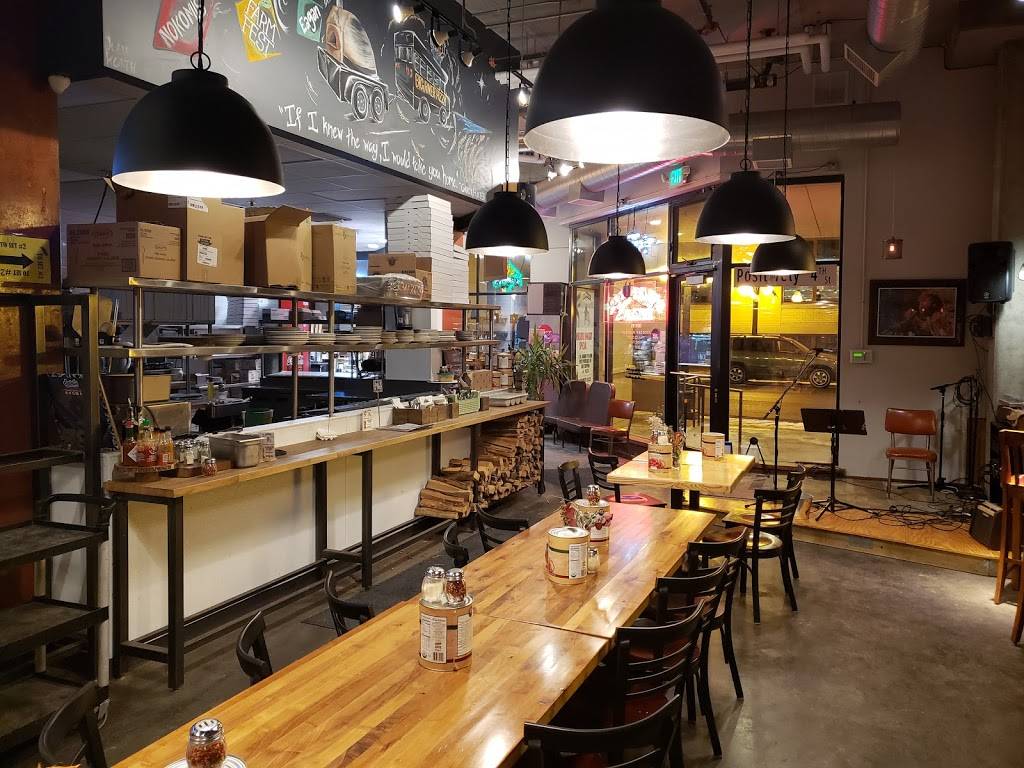 Big River Pizza | meal takeaway | 280 5th St E, St Paul, MN 55101, USA | 6516832186 OR +1 651-683-2186